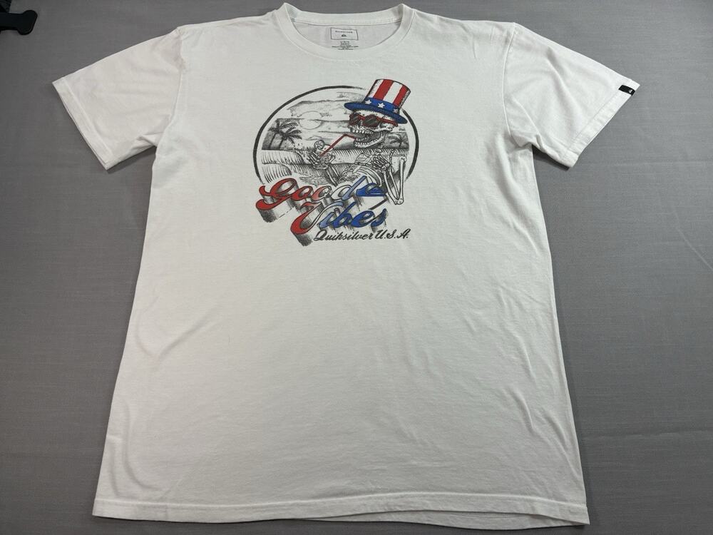 Quiksilver Mens Large Skeleton Graphic Tee Good Vibes Patriotic Surf Beach Shirt